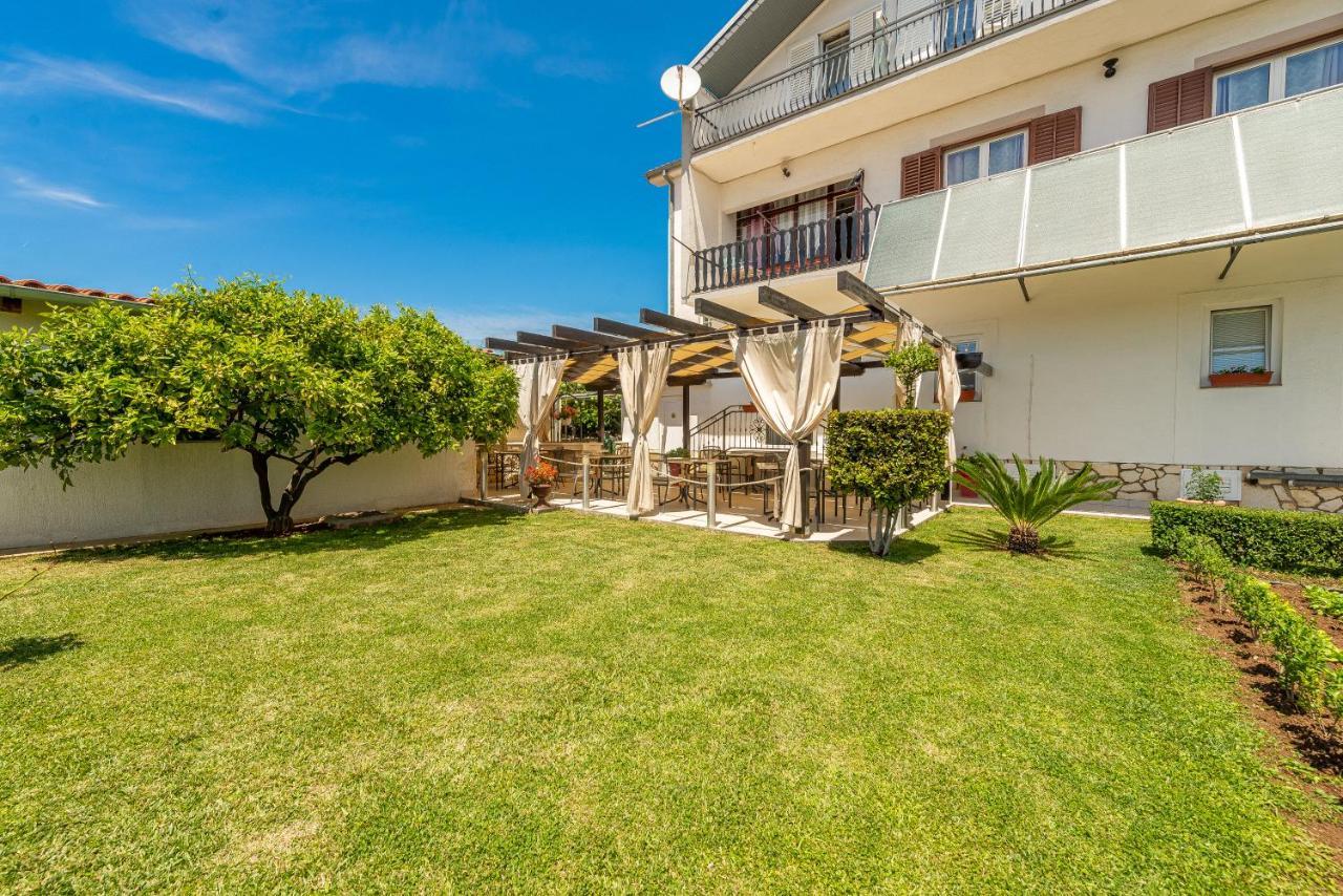 Maki 3* Biograd na Moru